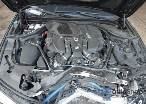 2018 BMW M550I xDrive из США, поврежденный, VIN WBAJB9C51JB035949